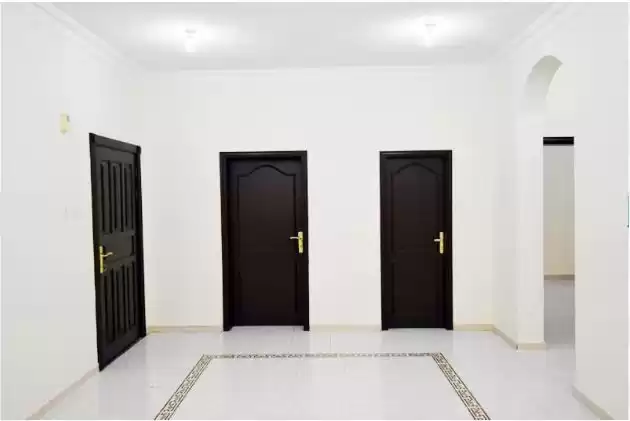 Wohn Klaar eigendom 2 Schlafzimmer U/F Wohnung  zu vermieten in Al Sadd , Doha #12877 - 1  image 